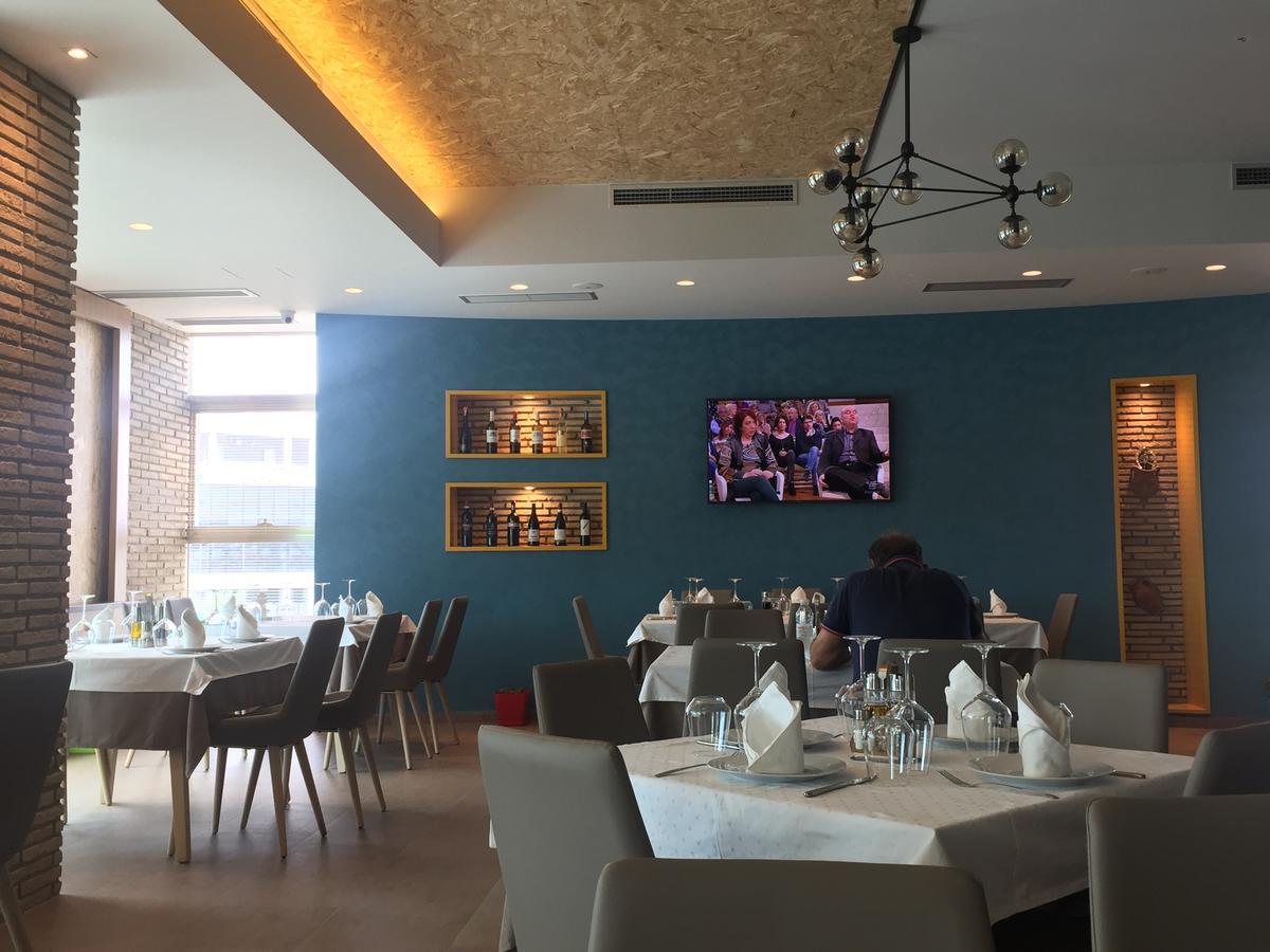 Herges Hotel Durres Exterior photo